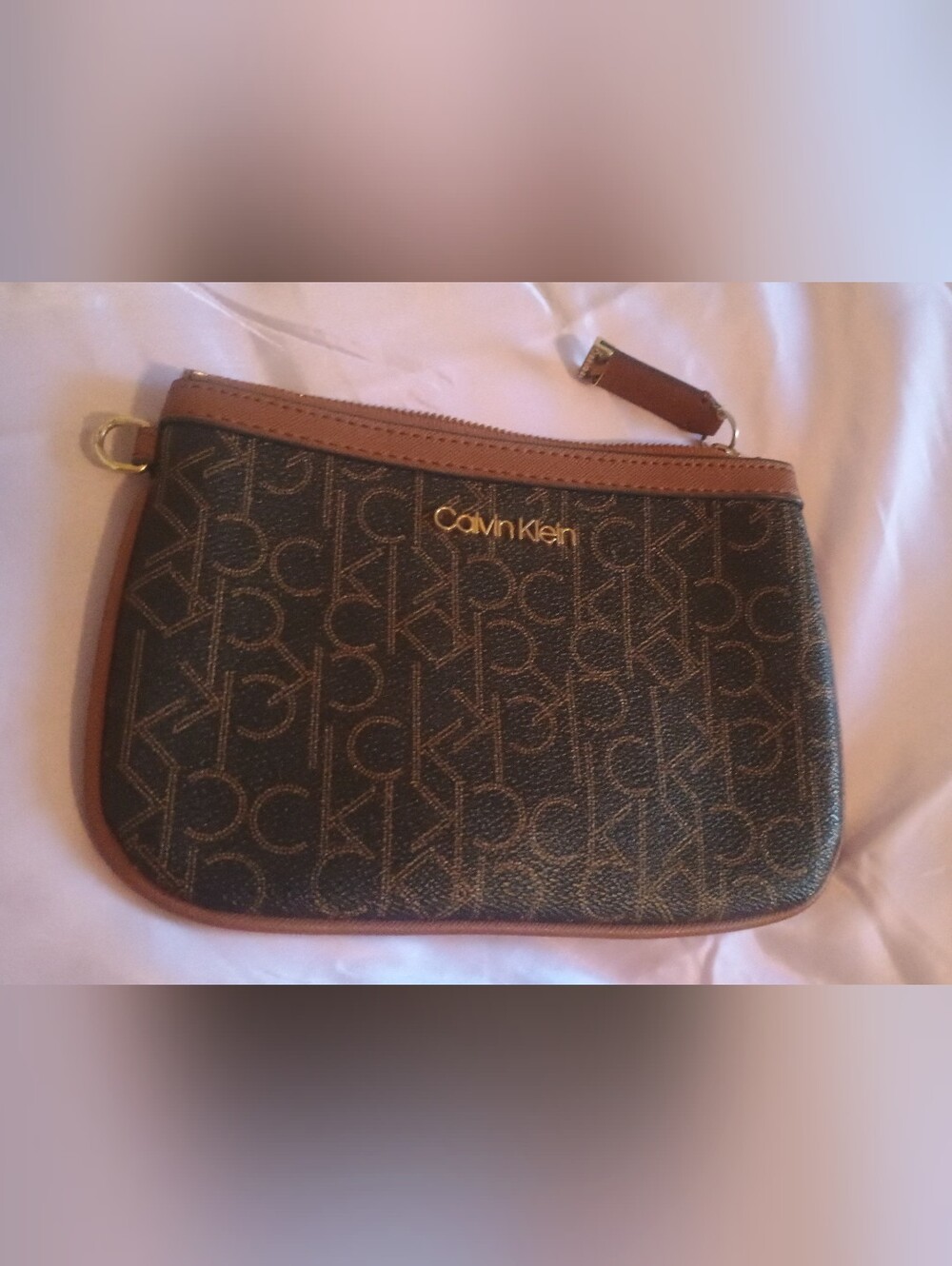 Make An Offer 🫴 Calvin Klein Brown Monogram Wristlet Clutch with Tan Trim